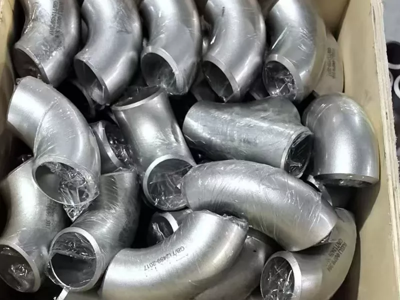 Vad är en rörarmbåge och varför är den viktig i moderna rörsystem