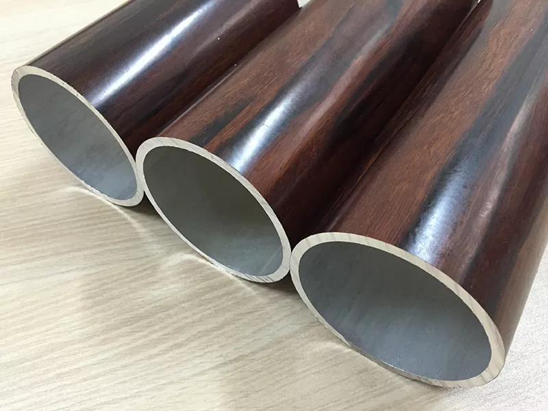 Sömlöst rör i legerat stål med stor diameter