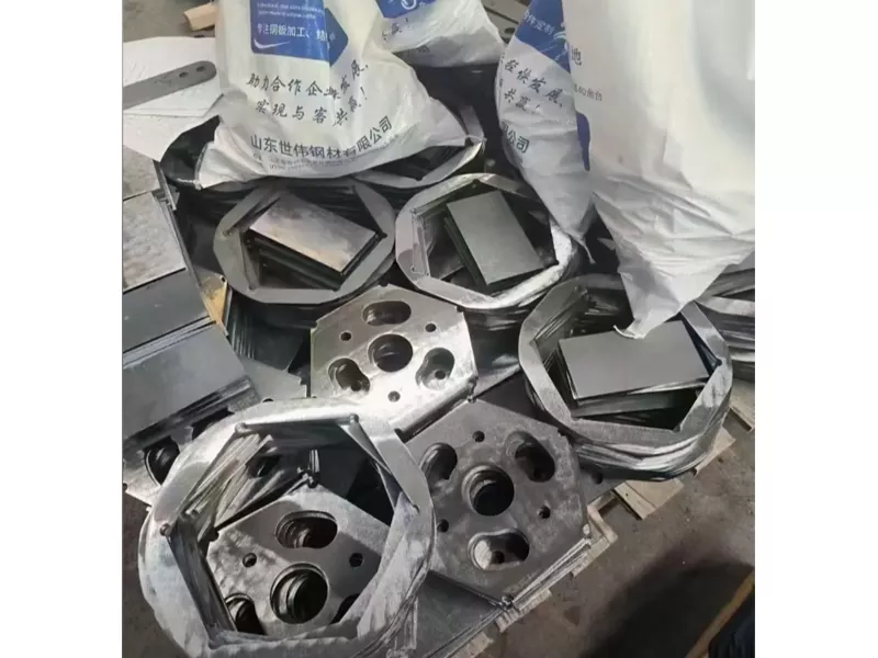 Laserskärande plåtdelar i rostfritt stål